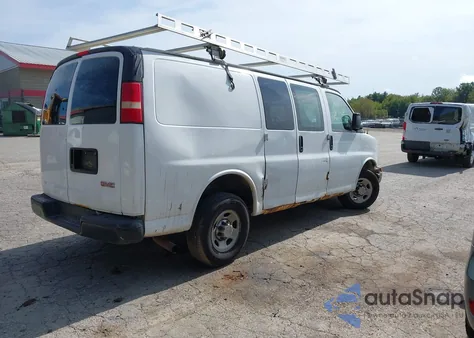 2007 Chevrolet Express Work Van из США, поврежденный, VIN 1GCGG25V771111000